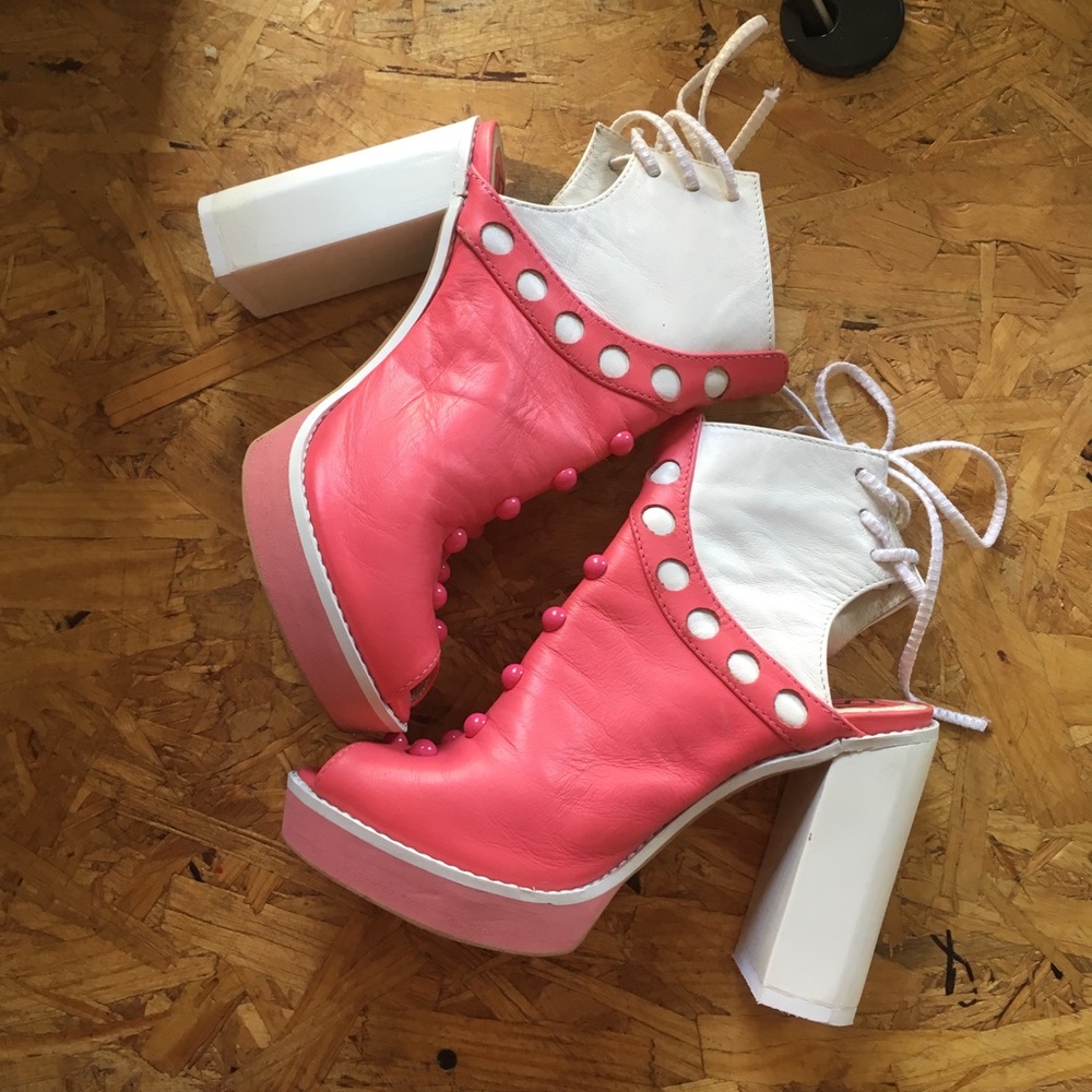 Pink & white leather 4 inch heels NEW